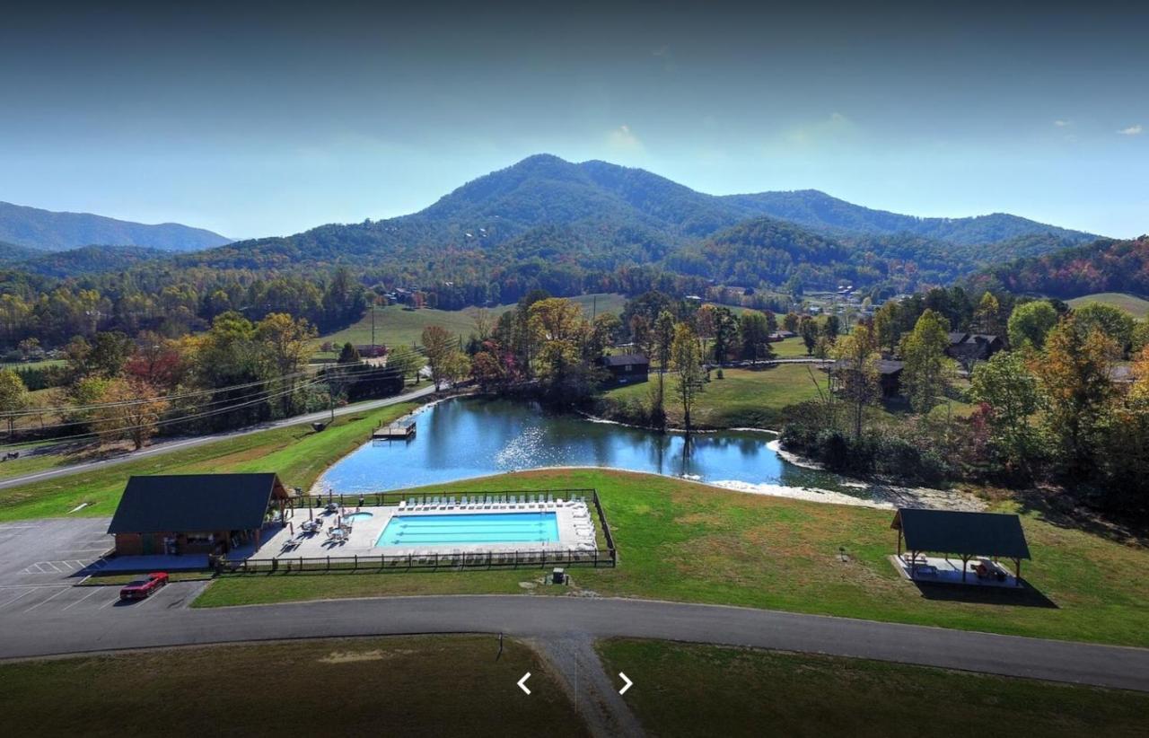 Alpine Joy-Hot Tub, Pond Access ,1089 Of Free Tickets For Each Paid Day, Dollywood And More! 타운센드 외부 사진